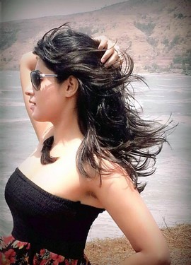 Vaadu Veedu O Kalpana Movie Wallpapers